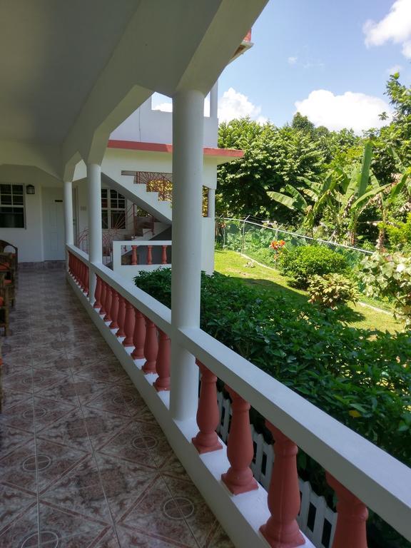 Polish Princess Guest House Port Antonio Exterior foto